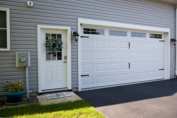 24/7 Emergency Garage Door experts in Plymouth, NC